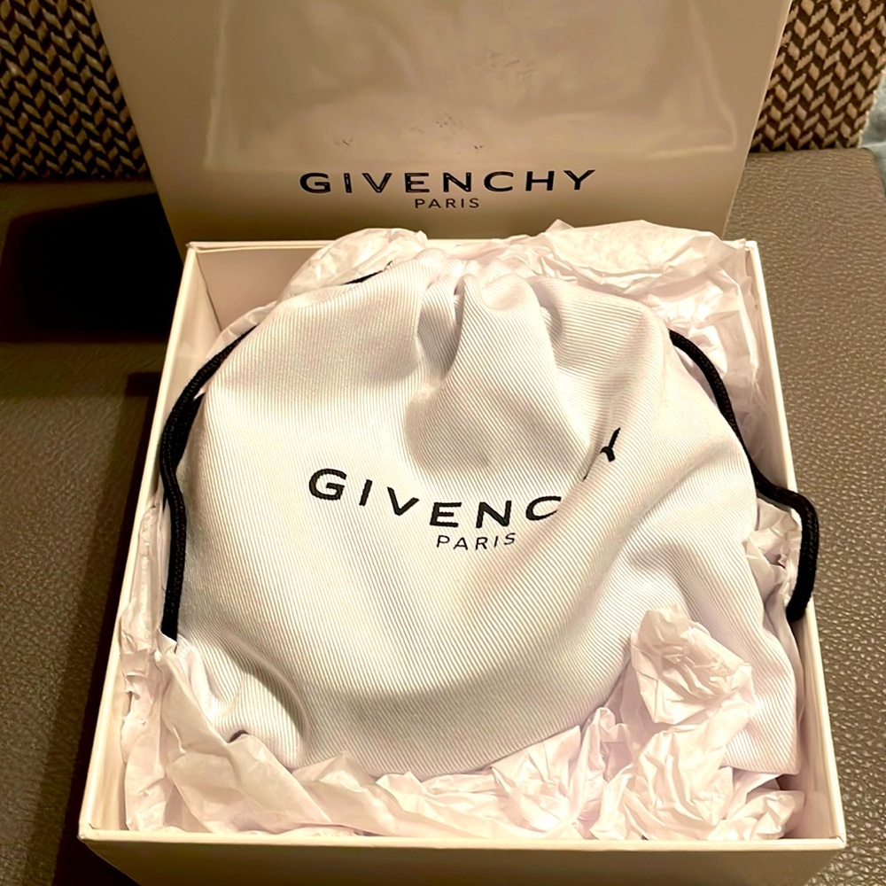 NWT Givenchy Black Leather Roll Logo Buckle Long Skinny Belt Sz 105 US 42 $325